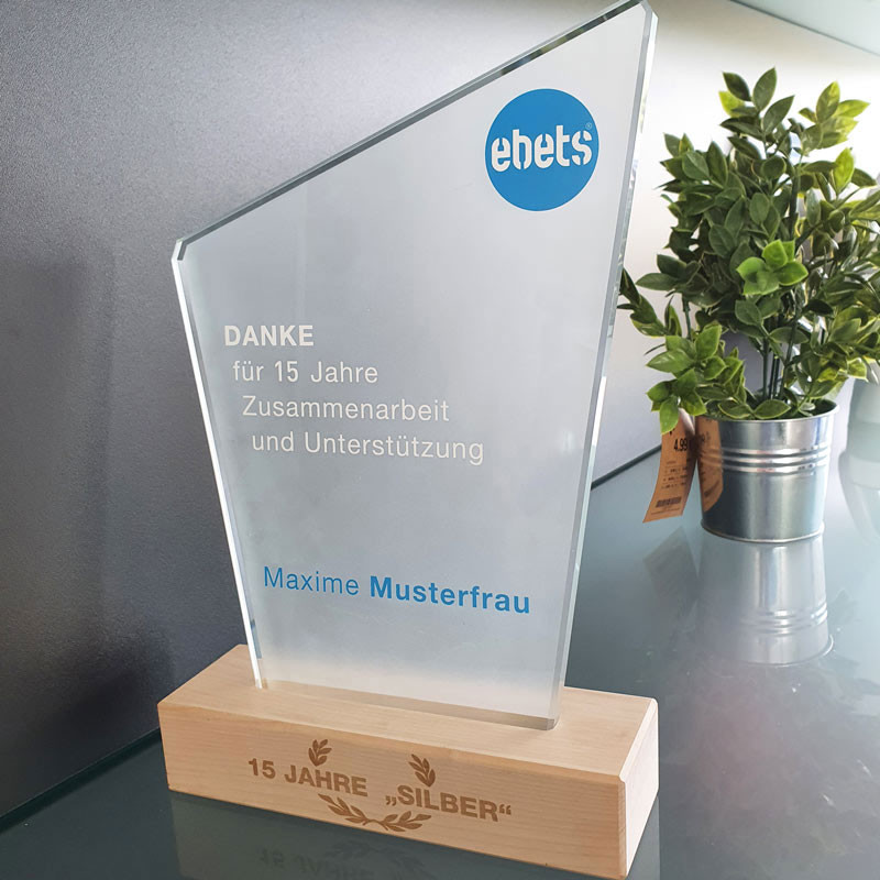 Glas Holz Trophy Success - Ahornsockel