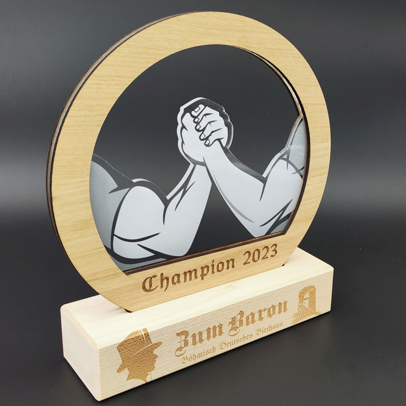 Custom Shape Award - Eichensockel