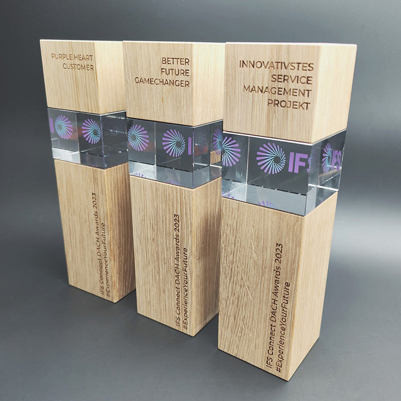 Holz Glas Cubex Award, Eiche