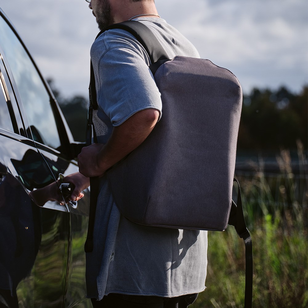 Abrantes 20L Rucksack rPET - TSA-Schloss und schnittfester Stoff - Hellgrau